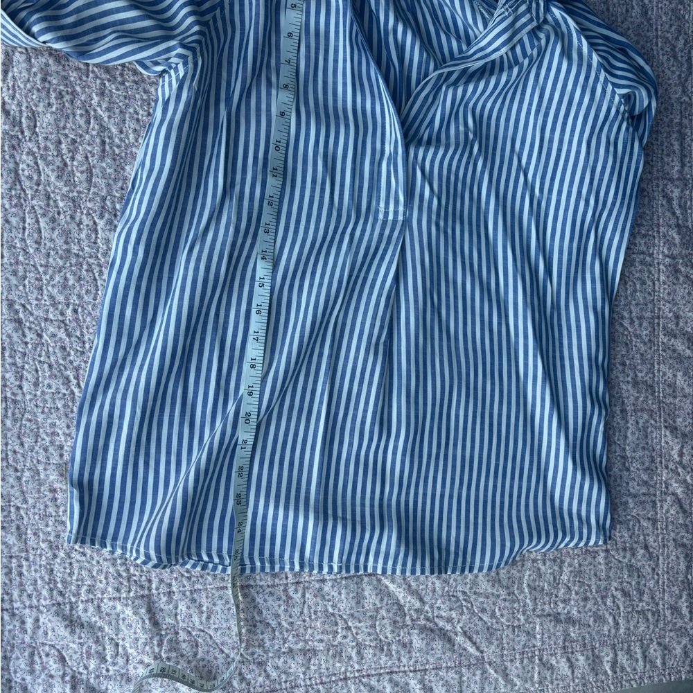 Max Studio Blue and White Striped V-Neck Top - Picture 8 of 8